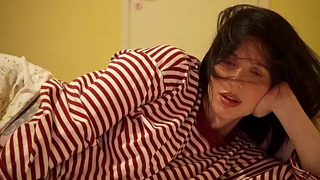 ellaa91 online show from May 2026 06:16:01 PM