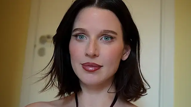 ellaa91 online show from May 2026 05:54:01 PM