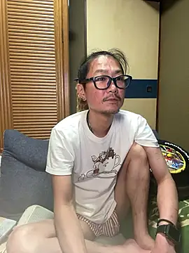 Snapshot of uta002418 chatting on June 2026 03:40:01 PM uta002418 online show from June 2026 03:40:01 PM