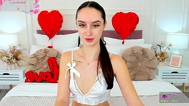 ToriSonn online show from February 2026 01:19:01 PM