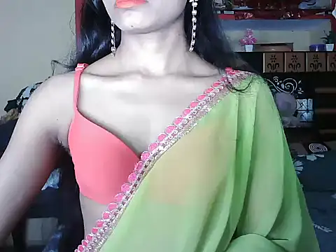 Snapshot of ROSE_GOLDE chatting on October 2025 03:13:02 PM ROSE GOLDE online show from October 2025 03:13:02 PM