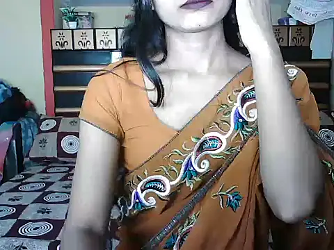 Snapshot of ROSE_GOLDE chatting on October 2025 02:20:02 PM ROSE GOLDE online show from October 2025 02:20:02 PM