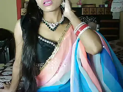 Snapshot of ROSE_GOLDE chatting on October 2025 03:05:02 PM ROSE GOLDE online show from October 2025 03:05:02 PM
