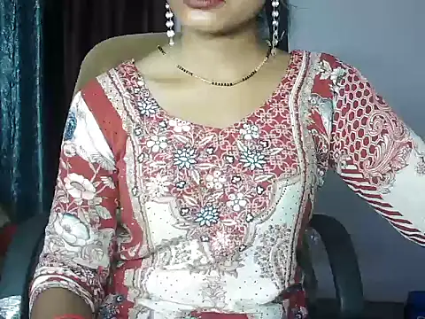 ROSE GOLDE online show from July 2026 04:25:02 AM