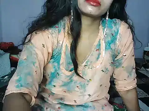 ROSE GOLDE online show from May 2026 05:07:02 AM