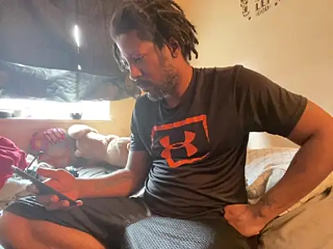 viceutk1 online show from February 2026 04:40:01 PM