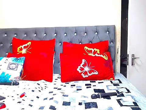 CouplesX96xx online show from September 2025 06:36:01 PM