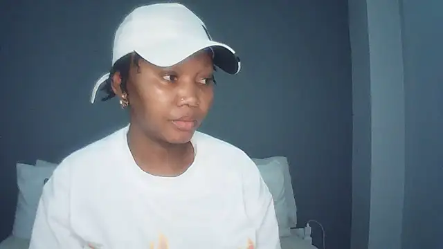 CouplesX96xx online show from April 2026 07:04:01 PM