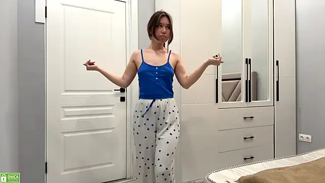 Wow Akemi online show from November 2025 08:19:02 AM