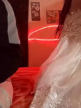 hot-twin online show from December 2025 08:01:02 PM