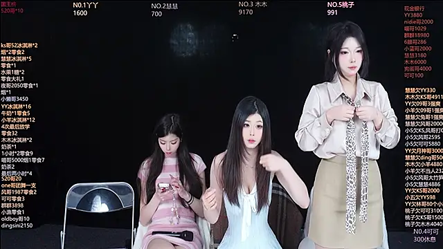 Snapshot of EYgirl222 chatting on February 2026 06:51:01 AM EYgirl222 online show from February 2026 06:51:01 AM