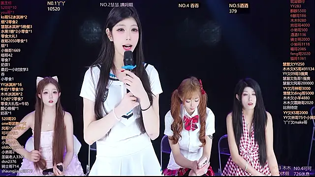 Snapshot of EYgirl222 chatting on March 2026 07:30:02 AM EYgirl222 online show from March 2026 07:30:02 AM