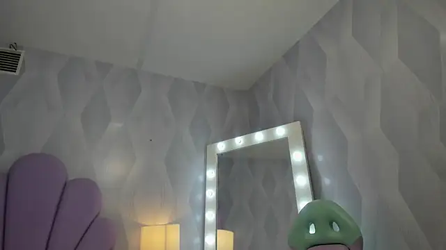 BabyAngel18  online show from January 2026 11:36:02 AM