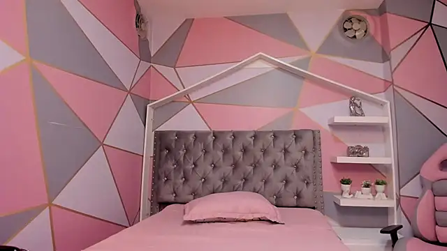 BabyAngel18  online show from November 2025 03:20:01 AM