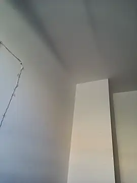 iamlalamilano online show from March 2026 11:17:02 AM