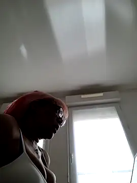 Snapshot of iamlalamilano chatting on April 2026 12:41:02 PM iamlalamilano online show from April 2026 12:41:02 PM