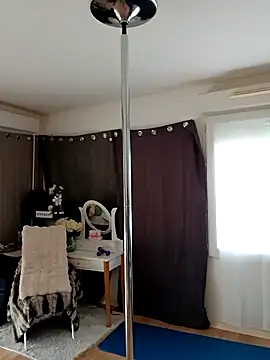 Snapshot of iamlalamilano chatting on March 2026 12:05:01 PM iamlalamilano online show from March 2026 12:05:01 PM