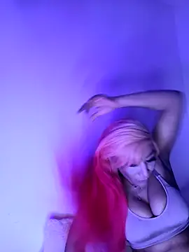 iamlalamilano online show from February 2026 05:26:02 PM