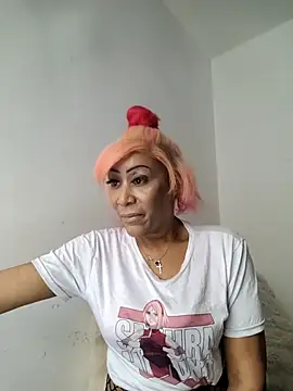 Snapshot of iamlalamilano chatting on April 2026 12:50:01 PM iamlalamilano online show from April 2026 12:50:01 PM