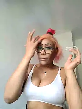 Snapshot of iamlalamilano chatting on March 2026 12:39:02 PM iamlalamilano online show from March 2026 12:39:02 PM