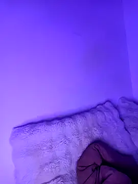 iamlalamilano online show from February 2026 09:24:02 PM