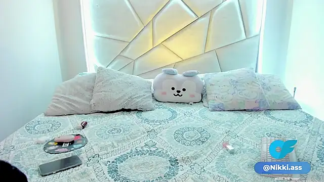 Sweeetcurvyx online show from March 2026 01:11:01 AM