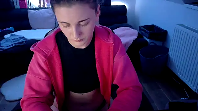 Melly4You online show from June 2026 09:04:01 PM