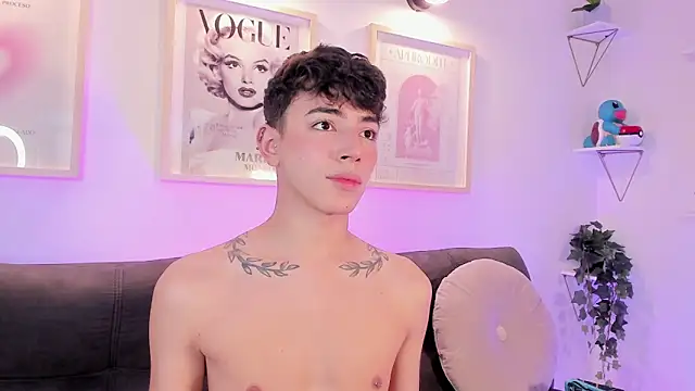 Snapshot of evan_voss chatting on October 2025 08:01:01 PM evan voss online show from October 2025 08:01:01 PM