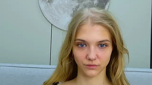 4example Chloe online show from March 2026 10:48:01 AM