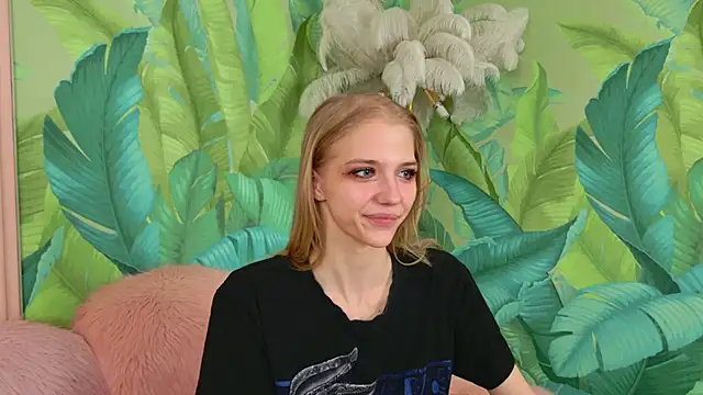 4example Chloe online show from March 2026 05:42:02 AM