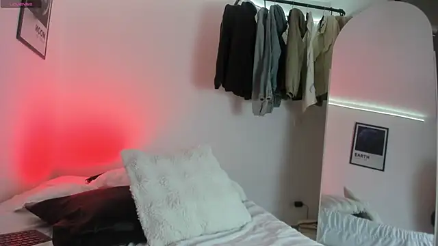 twinguys online show from November 2025 03:06:02 PM