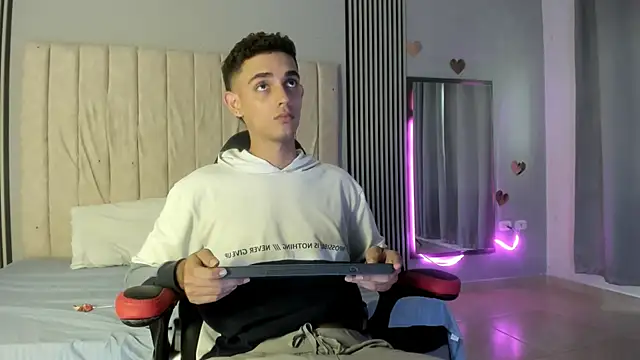 nathan shimmer online show from February 2026 09:04:01 PM