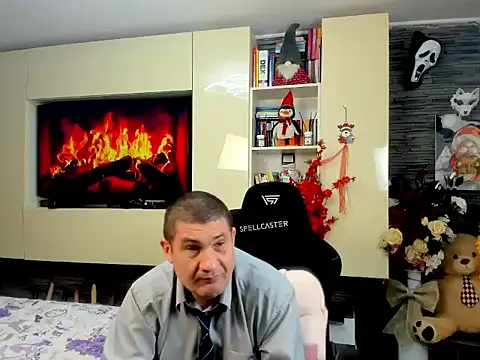 SpartacusDaddy48 online show from March 2026 09:00:02 PM