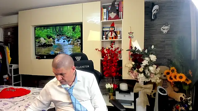 SpartacusDaddy48 online show from May 2026 05:56:01 AM