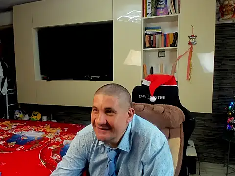 SpartacusDaddy48 online show from January 2026 05:38:02 PM