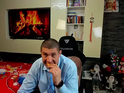 SpartacusDaddy48 online show from January 2026 10:35:02 PM