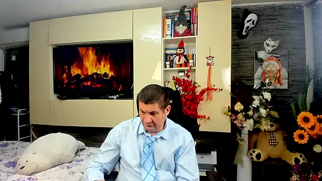 SpartacusDaddy48 online show from March 2026 07:15:01 PM