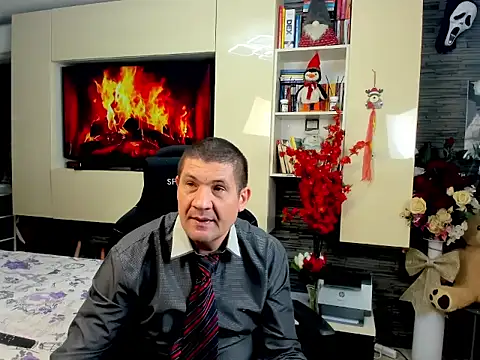 SpartacusDaddy48 online show from March 2026 06:12:01 PM