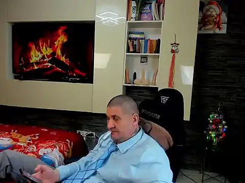 SpartacusDaddy48 online show from January 2026 10:59:02 PM