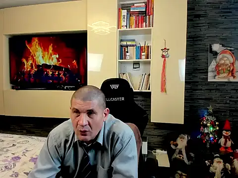 SpartacusDaddy48 online show from February 2026 03:47:01 AM