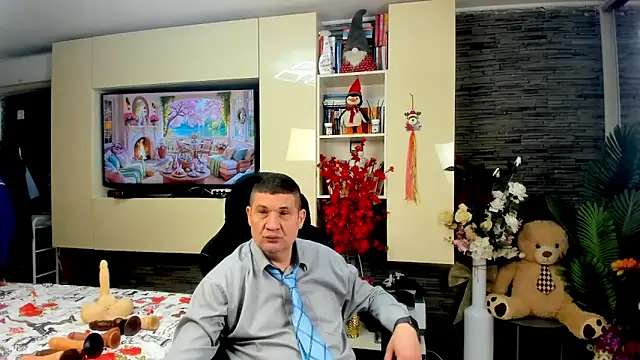 SpartacusDaddy48 online show from April 2026 08:32:01 AM