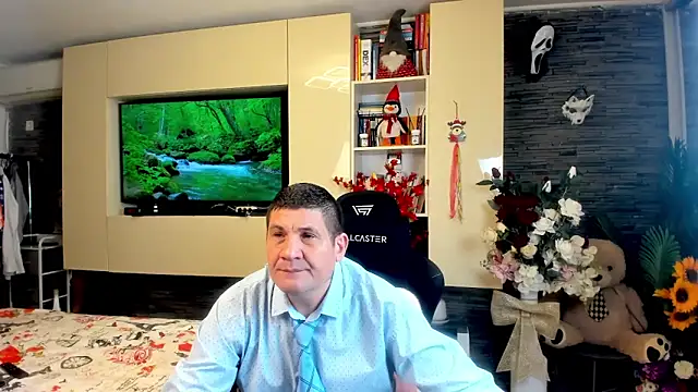 SpartacusDaddy48 online show from April 2026 03:40:01 PM