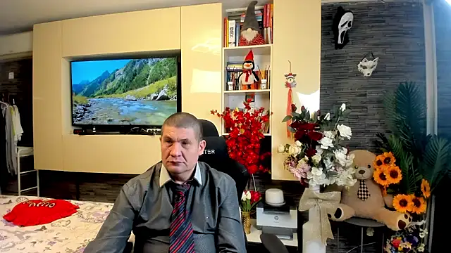 SpartacusDaddy48 online show from May 2026 08:56:01 PM