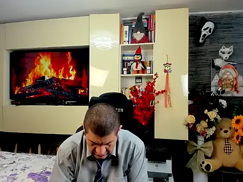 SpartacusDaddy48 online show from March 2026 04:36:02 PM