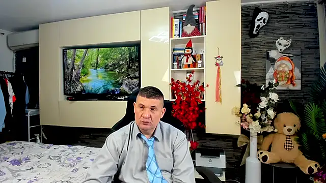 SpartacusDaddy48 online show from March 2026 04:52:02 PM