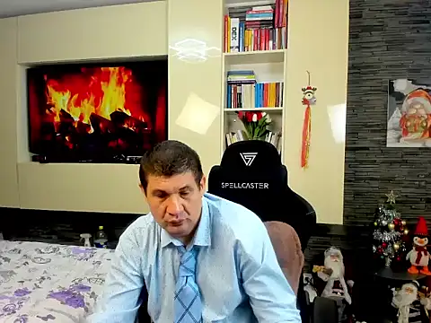 SpartacusDaddy48 online show from February 2026 04:40:02 PM