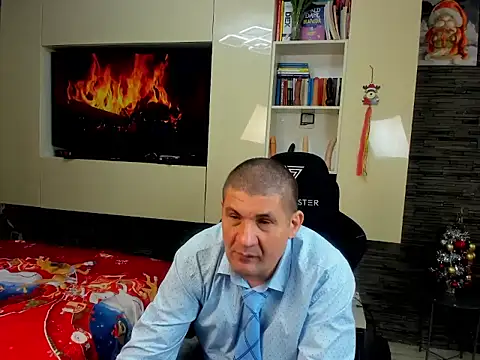 SpartacusDaddy48 online show from January 2026 01:18:02 PM