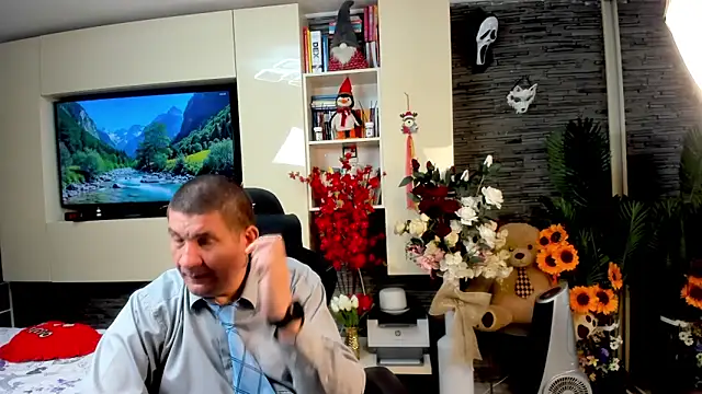 SpartacusDaddy48 online show from May 2026 12:03:01 PM