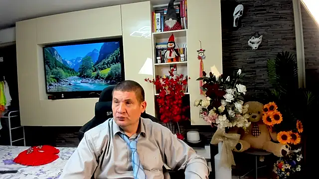 SpartacusDaddy48 online show from May 2026 07:46:01 PM