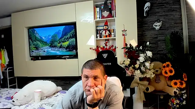 SpartacusDaddy48 online show from May 2026 12:09:02 AM